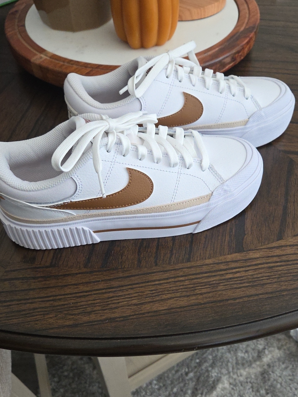 Nike Court Legacy Lift Size 7
